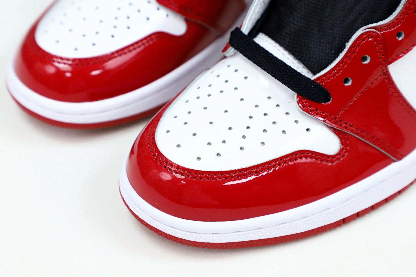 AIR 'FEARLESS' HIGH 1 OG RETRO JORDAN 0820